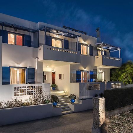 Angelica'S Deluxe Rooms In Adamas Exterior foto