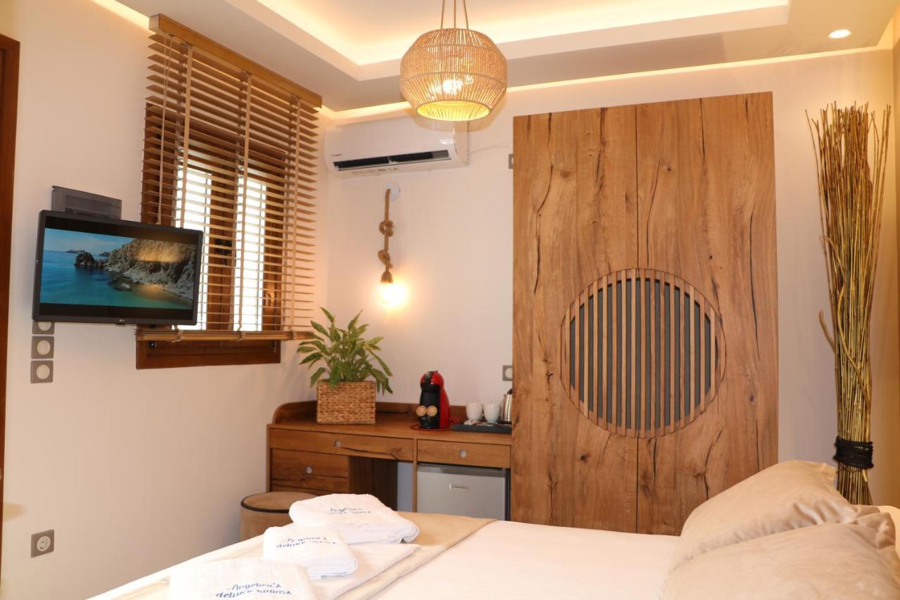 Angelica'S Deluxe Rooms In Adamas Exterior foto